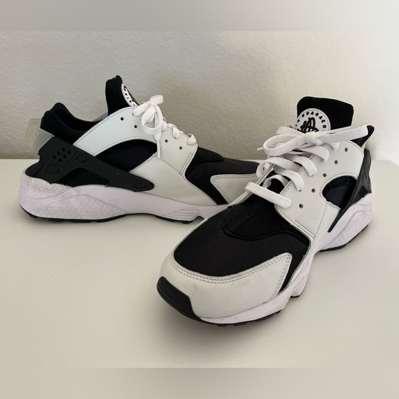 Men’s Nike Air Huarache - Picture 4 of 14